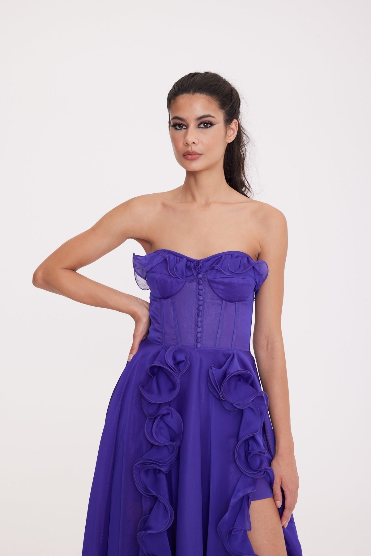 Gia Selina Fırfır ve Düğme Detay Straplez Elbise